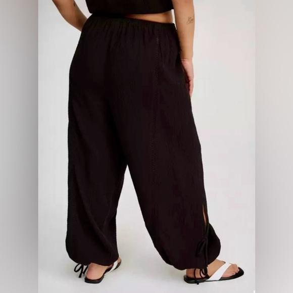 Torrid Black Pull On High Rise Joggers - Size 1X - Like New! - Picture 3 of 13